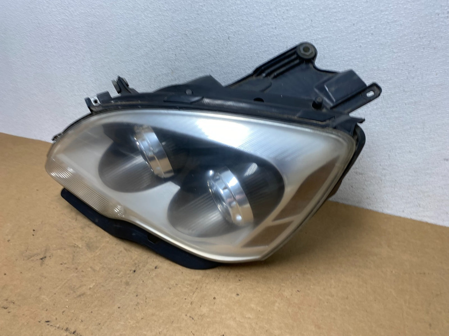 2007 to 2012 Gmc Acadia Halogen Headlight Left Driver LH Side AD5241 DW1