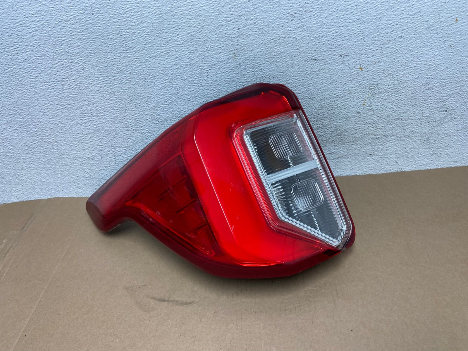 2020 2021 2022 2023 Ford Explorer Left Driver Lh Side Tail light AD6390 LK0
