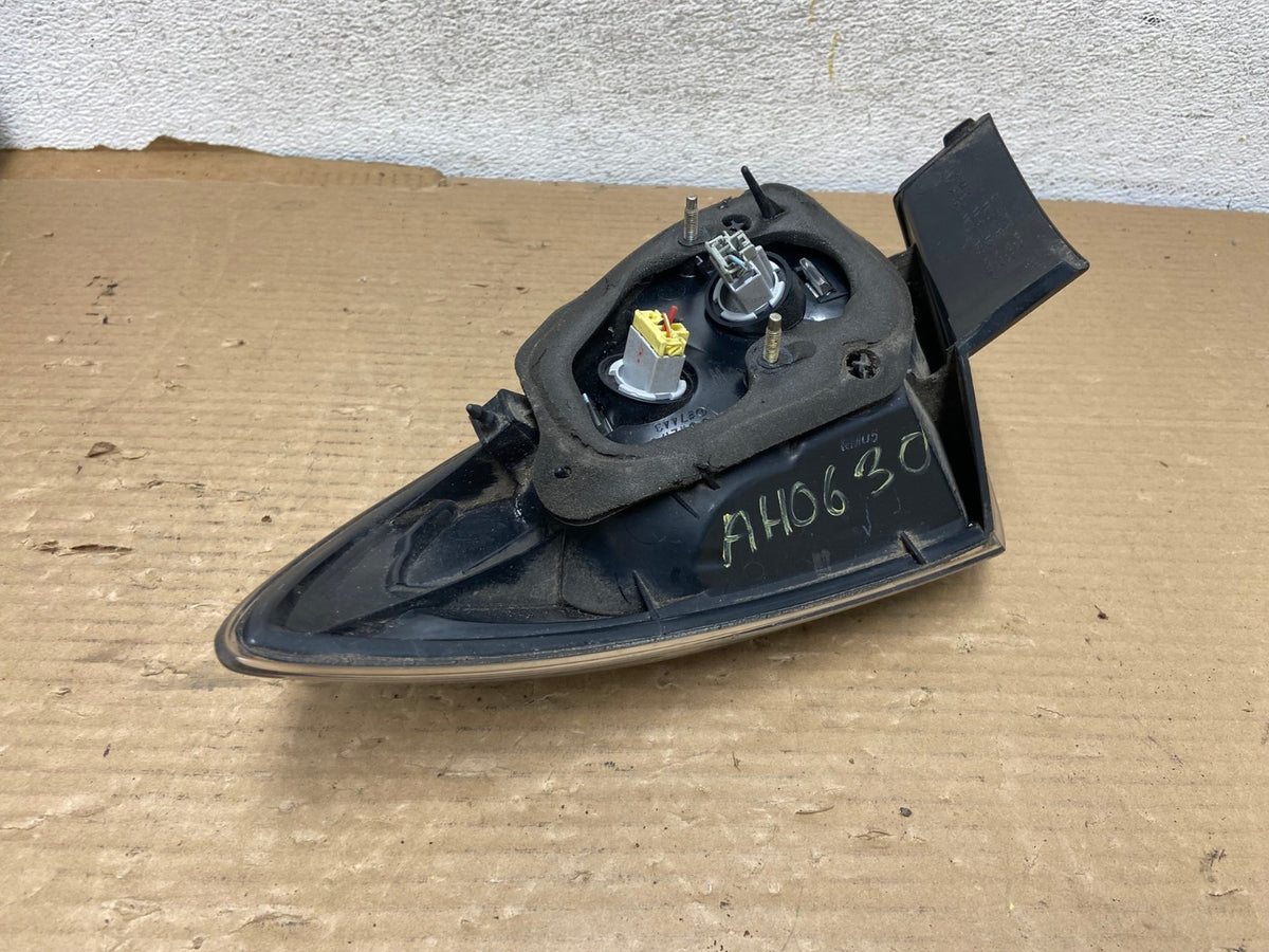 2004 2005 2006 Mazda 3 Hatchback Left Driver LH Side Tail Light AH0630 LK5
