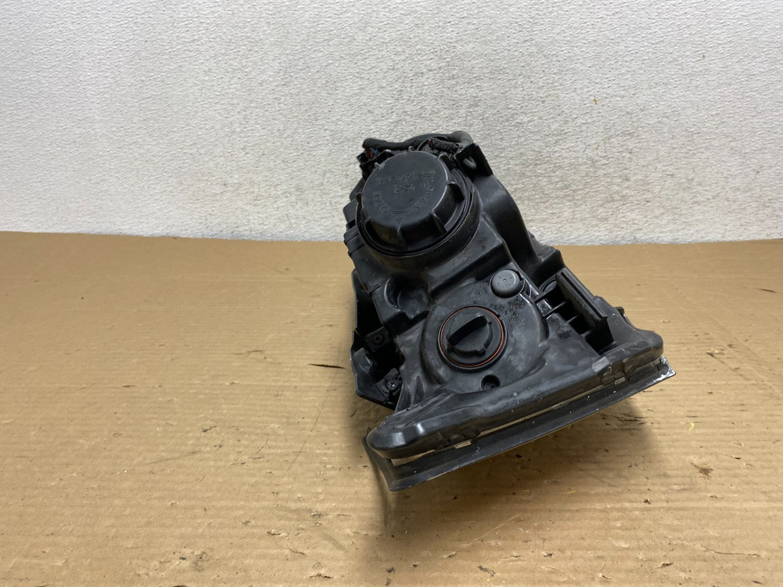 2009 - 2010 Hyundai Sonata Left Driver LH Side Headlight Halogen AG9047 DW9