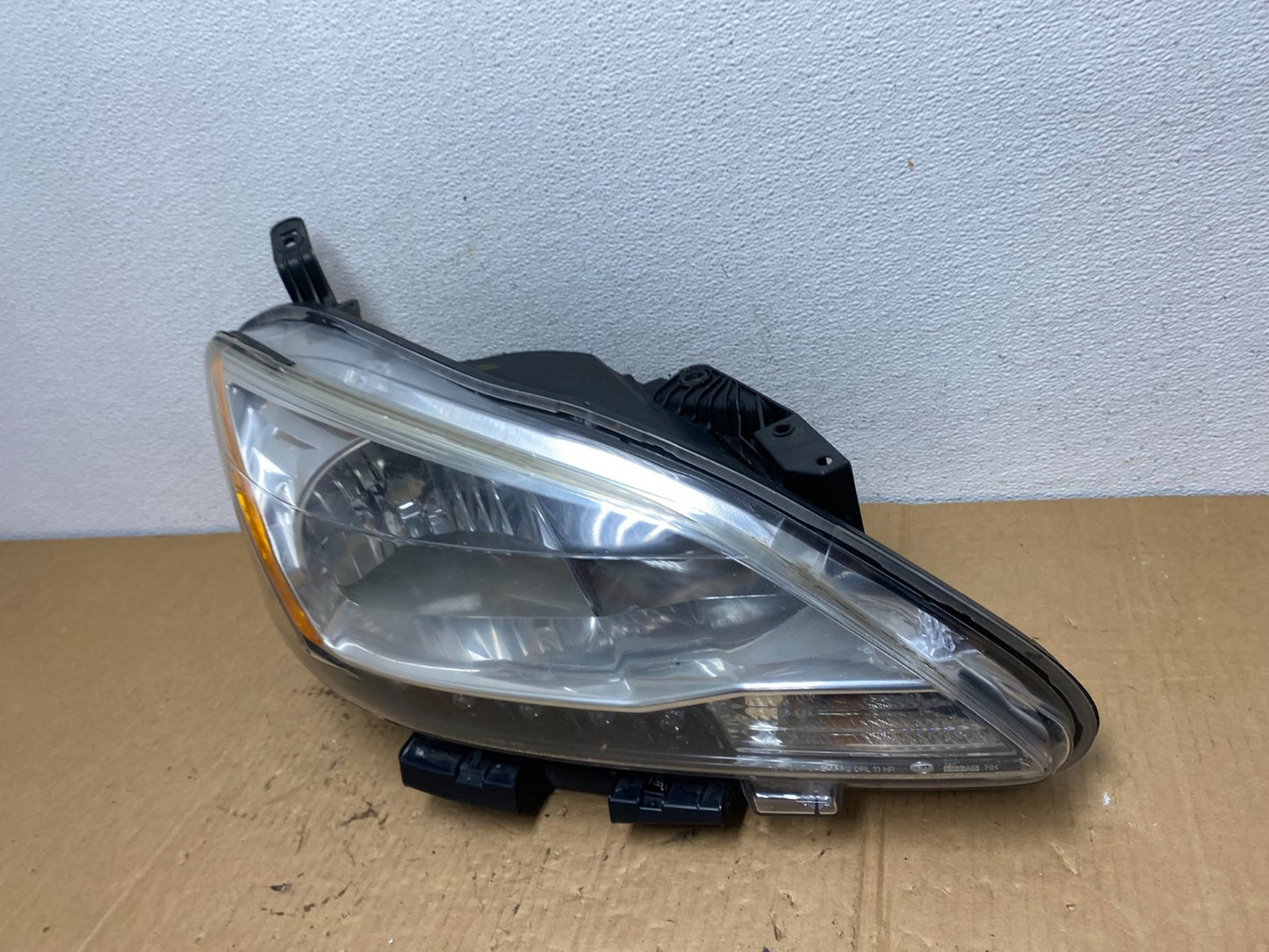 2013 - 2015 Nissan Sentra W/LED Halogen Right Passenger Headlight AC7725 DW1