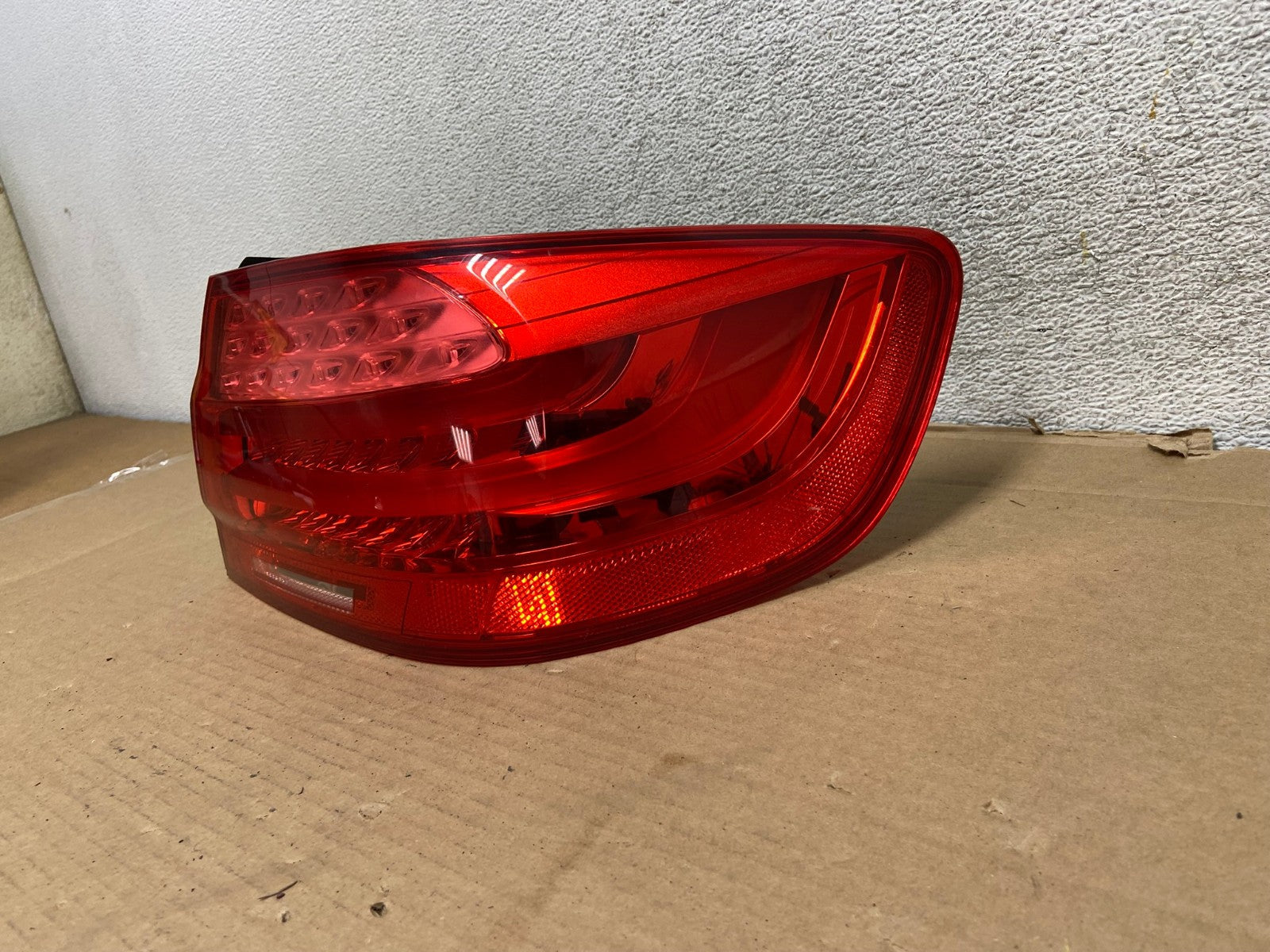 2011 2013 BMW 3 Coupe 328i 335i M3 E92 Right Passenger Tail Light AG9179 LK2