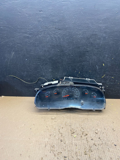 1997 to 2002 Ford Econoline E250 E350 Van Speedometer Instrument Cluster t17670