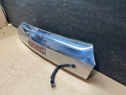 2011-2015 GMC Terrain Tailgate Liftgate Chrome Finish Molding Camera T0201 DG1