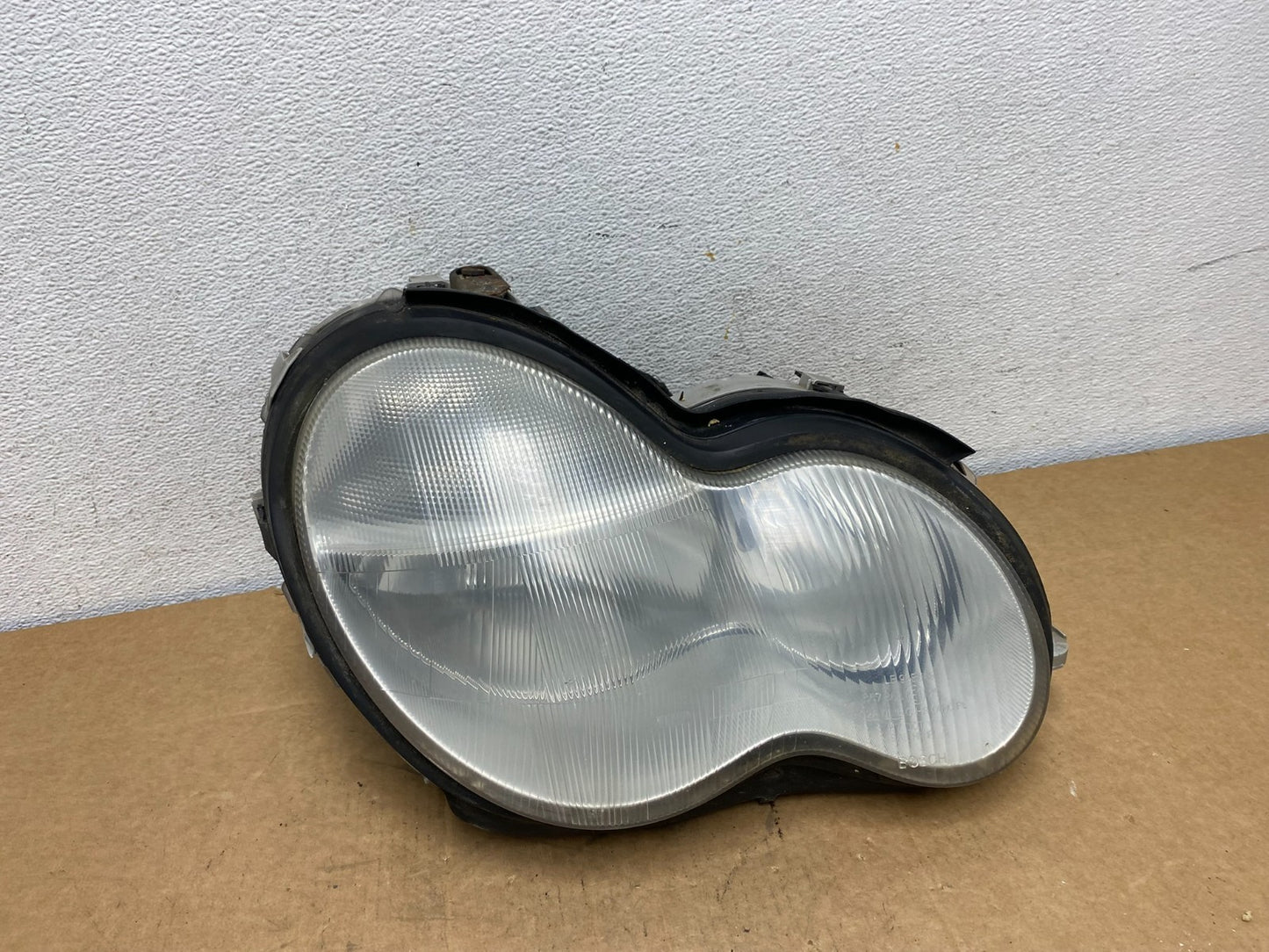 2001 - 2004 Mercedes-Benz C Class Halogen Right Passenger Headlight AD60310