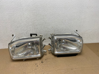 1999-2004 Nissan Pathfinder Left+Right Side Set Halogen Headlights AF4485 LK0