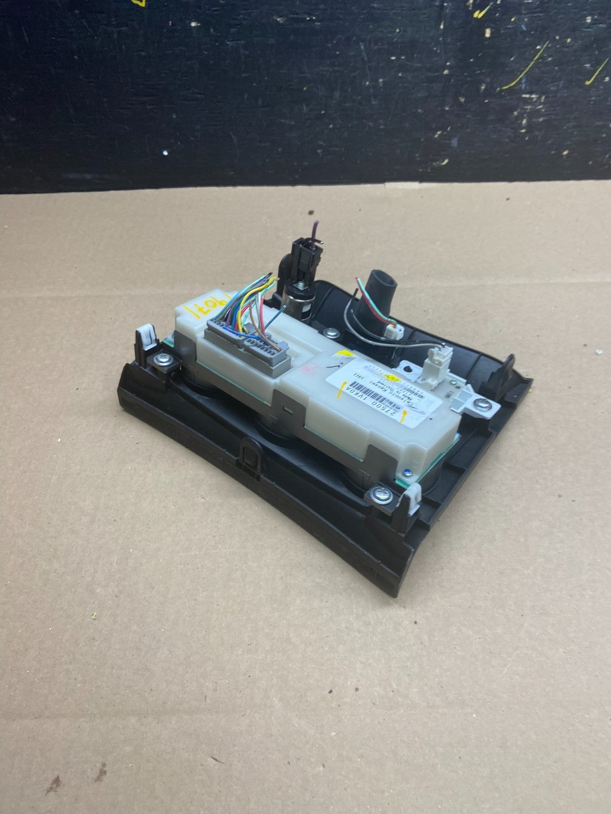 2011 to 2015 Nissan Rogue Heater Temperature AC Climate Control OEM u5086 DG3