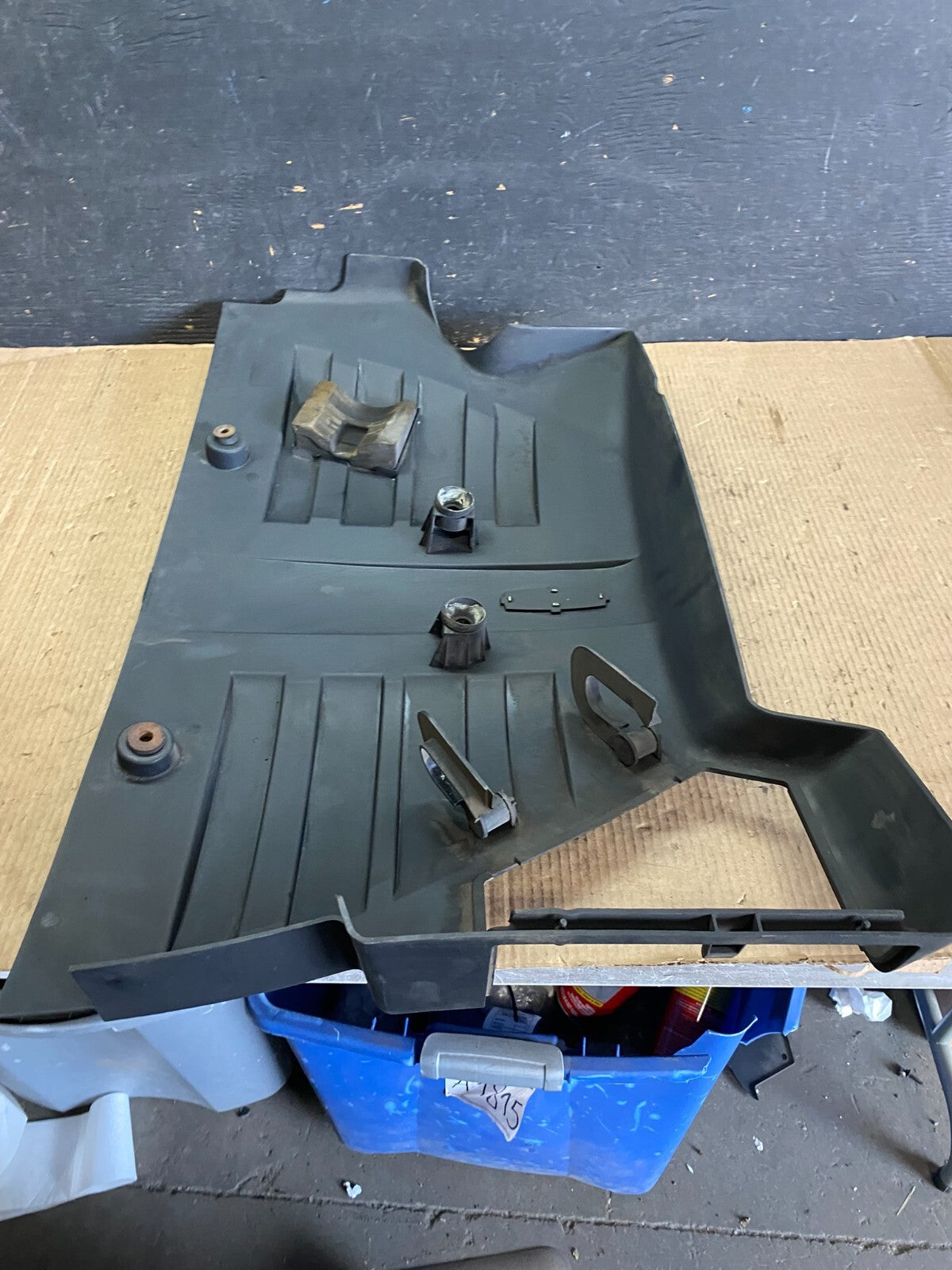 2004 Lincoln Aviator Engine Motor Cover N8355 PS7
