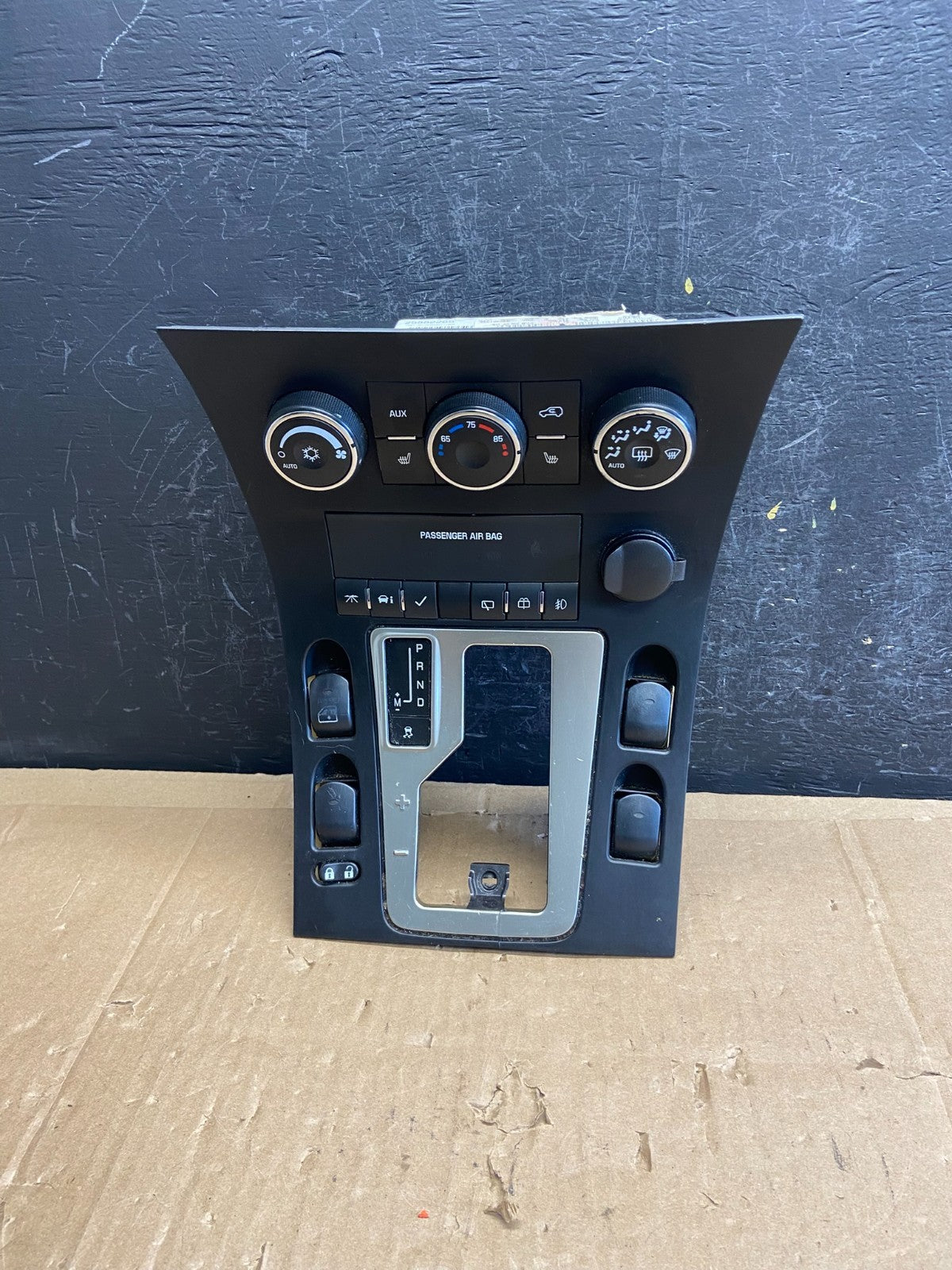 2007-2008 Suzuki XL-7 Center Console Climate Control Shifter Panel Trim AD21940