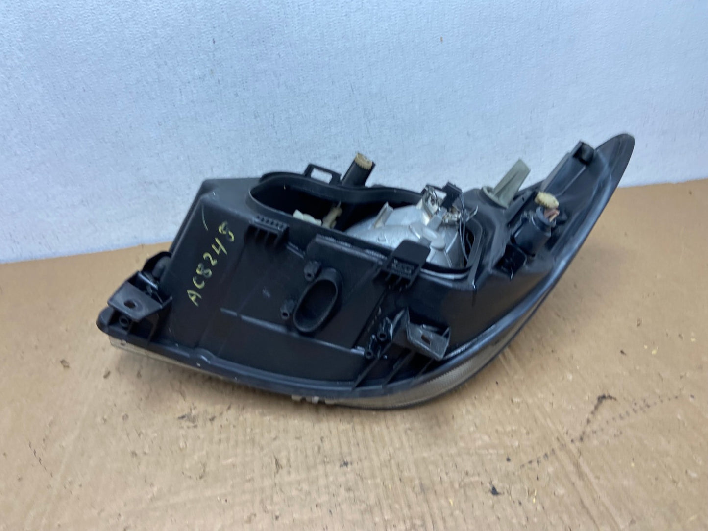 2007 to 2013 Mercedes Sprinter Headlight Right Passenger Halogen AC8248 LK8