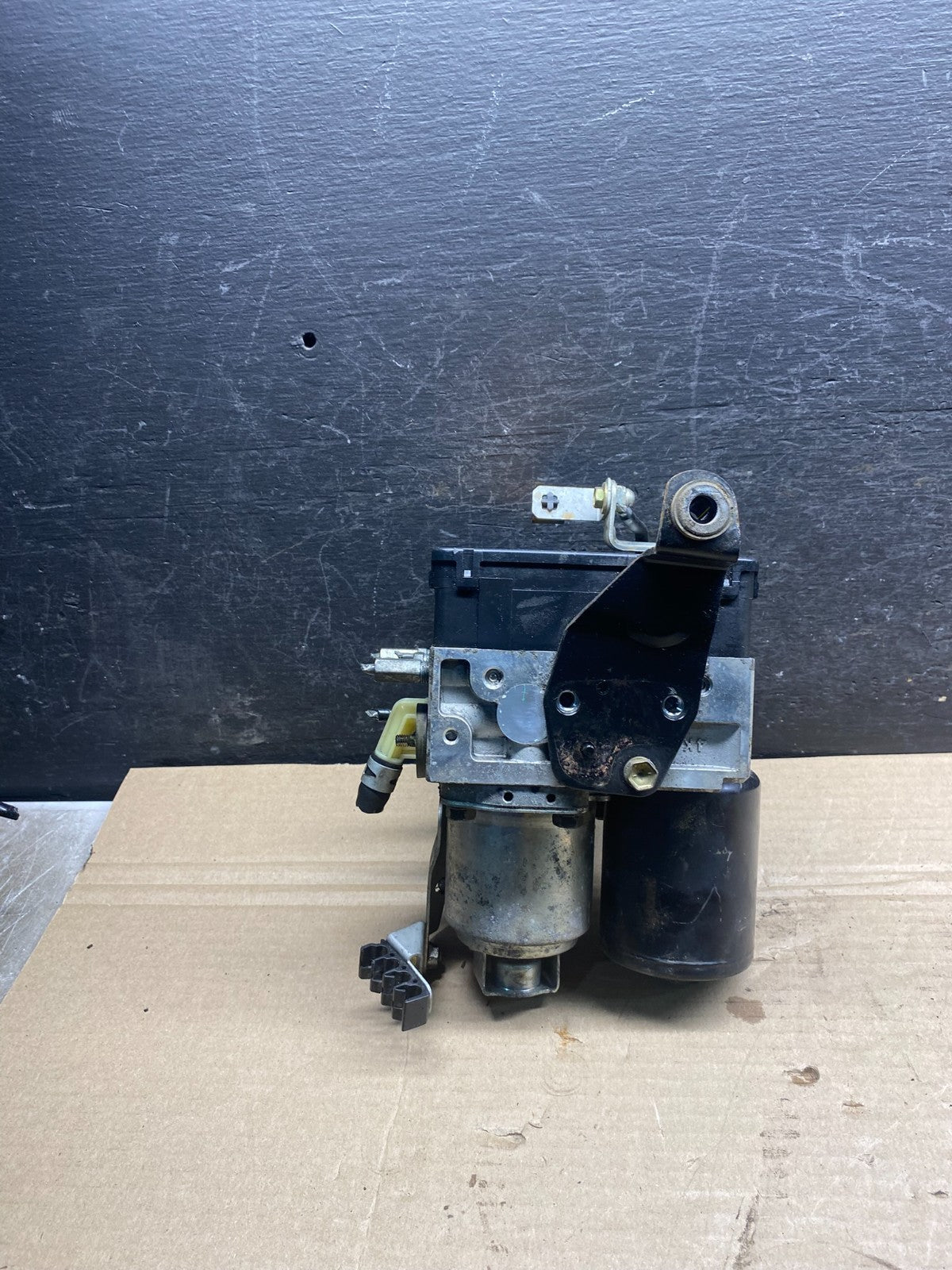 2004 - 2009 Toyota Prius ABS Brake Pump Anti Lock Module ah7604 DG2