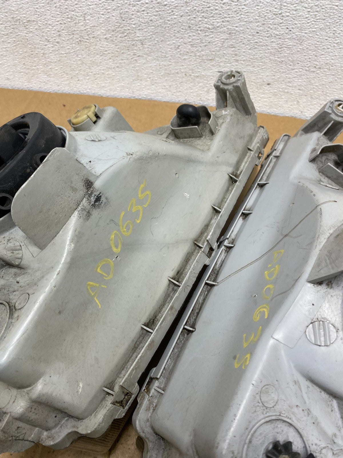 1998 to 2002 Kia Sportage Left+Right Halogen Headlights AD0635 DW11