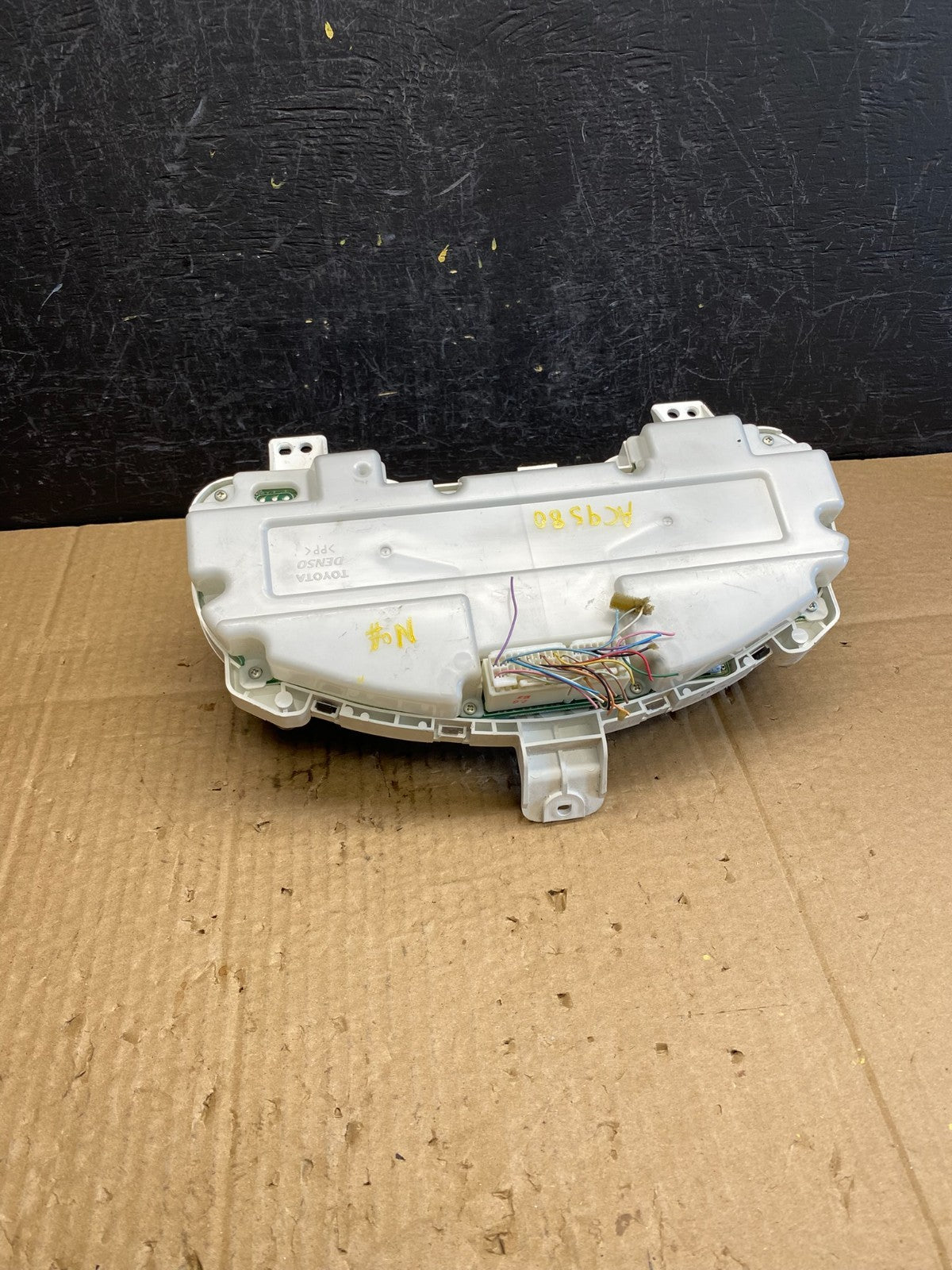 2004 to 2007 Toyota Highlander Speedometer Insrument Gauge Cluster AC9580 DG4