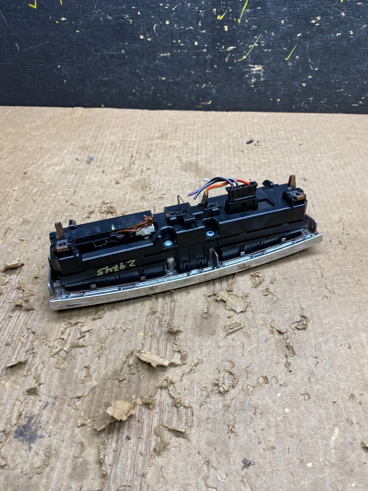 2005-2009 Mercedes W209 CLK350 CLK550 Door Lock ESP Hazard Control Z9745 DG4
