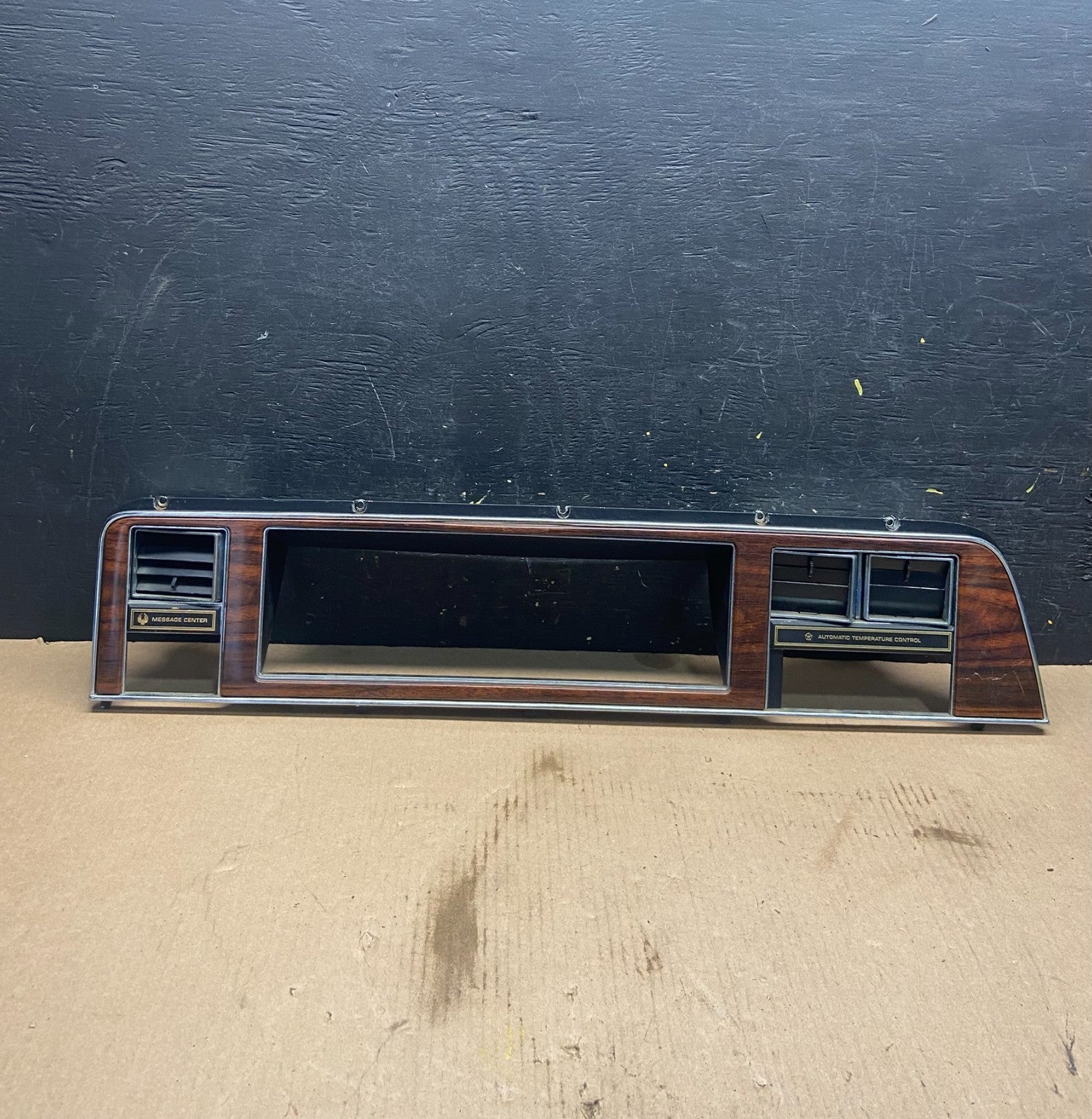 1991-1993 OEM Chrysler New Yorker Speedometer Instrument Cluster Bezel Q7262 DG0