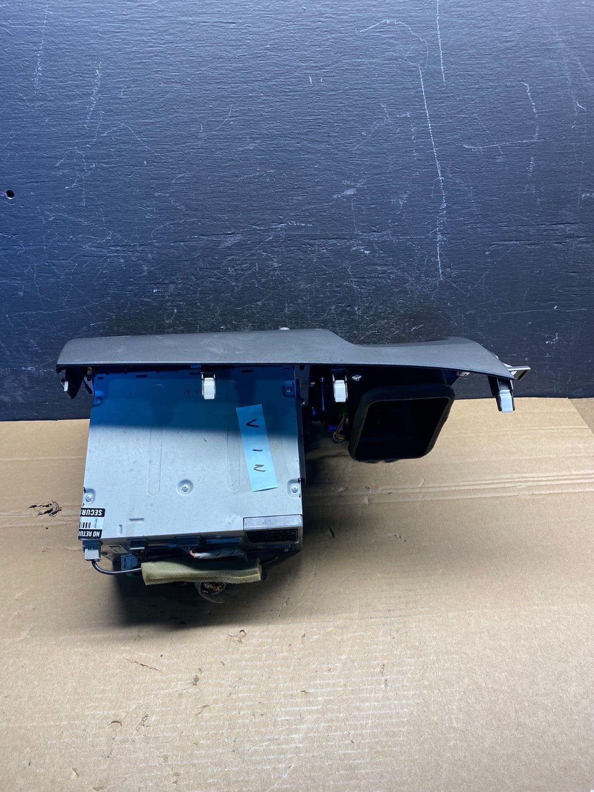2006 - 2011 Honda Civic Radio AM/FM Climate Control Air Vent Bezel AD4949 DG3