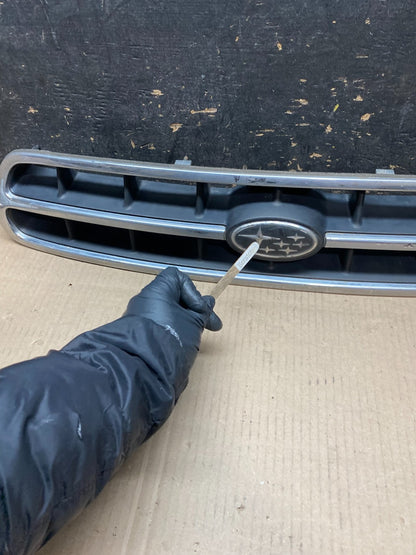 2000 to 2002 Subaru Legacy Outback Grill Grille OEM X7640 DG3