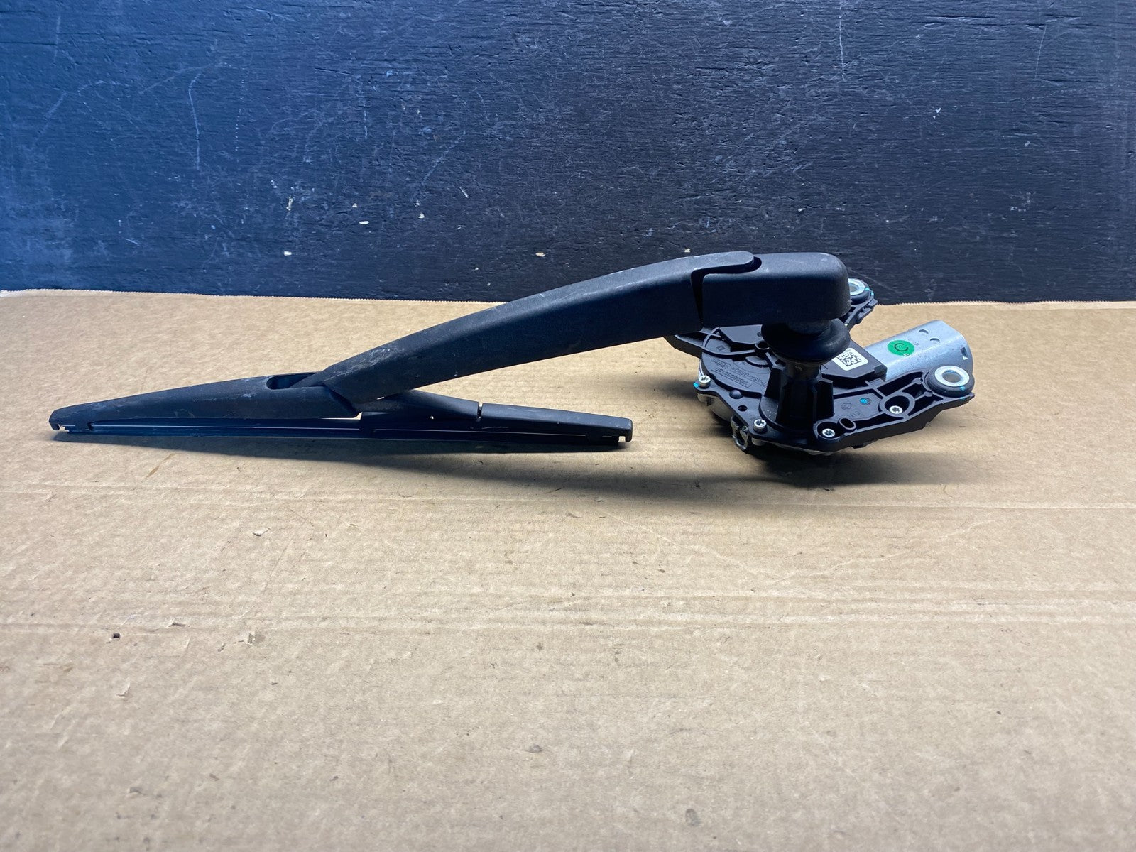 2013-2016 Nissan Pathfinder Back Door Rear Wiper Motor Wiper Blade af7648 DG3