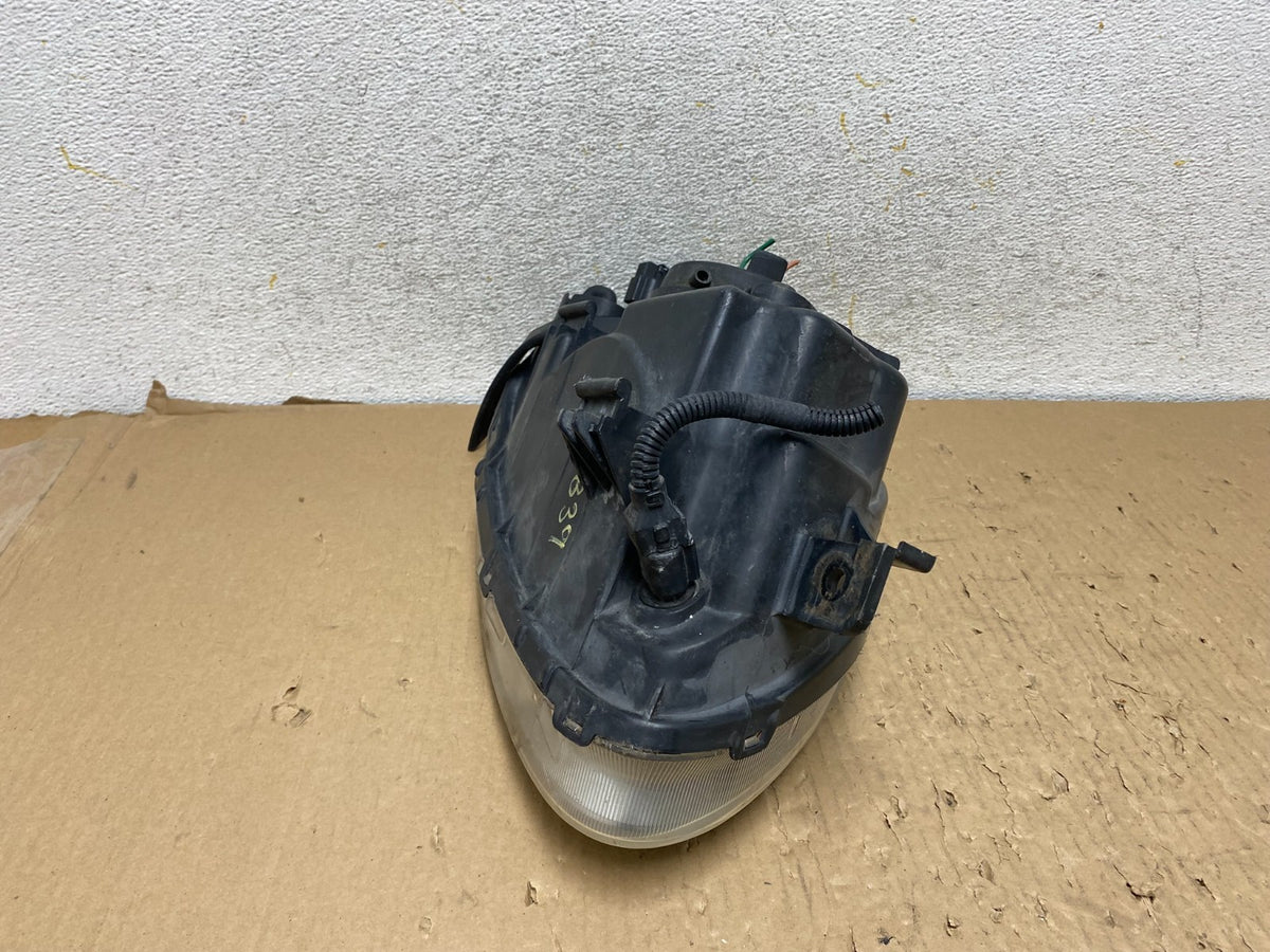2003 to 2006 Hyundai Accent Left Driver LH Halogen Headlight AH2839 DW7