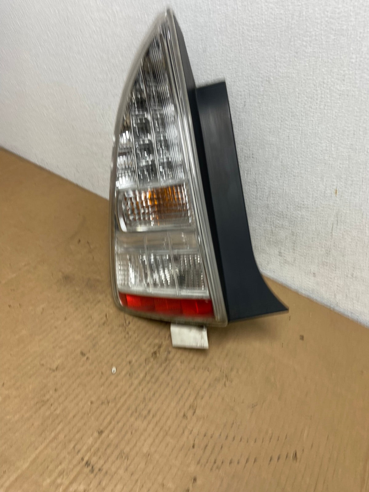 2010 2011 Toyota Prius Tail Light Left Driver LH Side AD0953 LK1