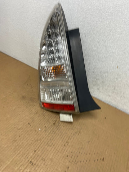 2010 2011 Toyota Prius Tail Light Left Driver LH Side AD0953 LK1