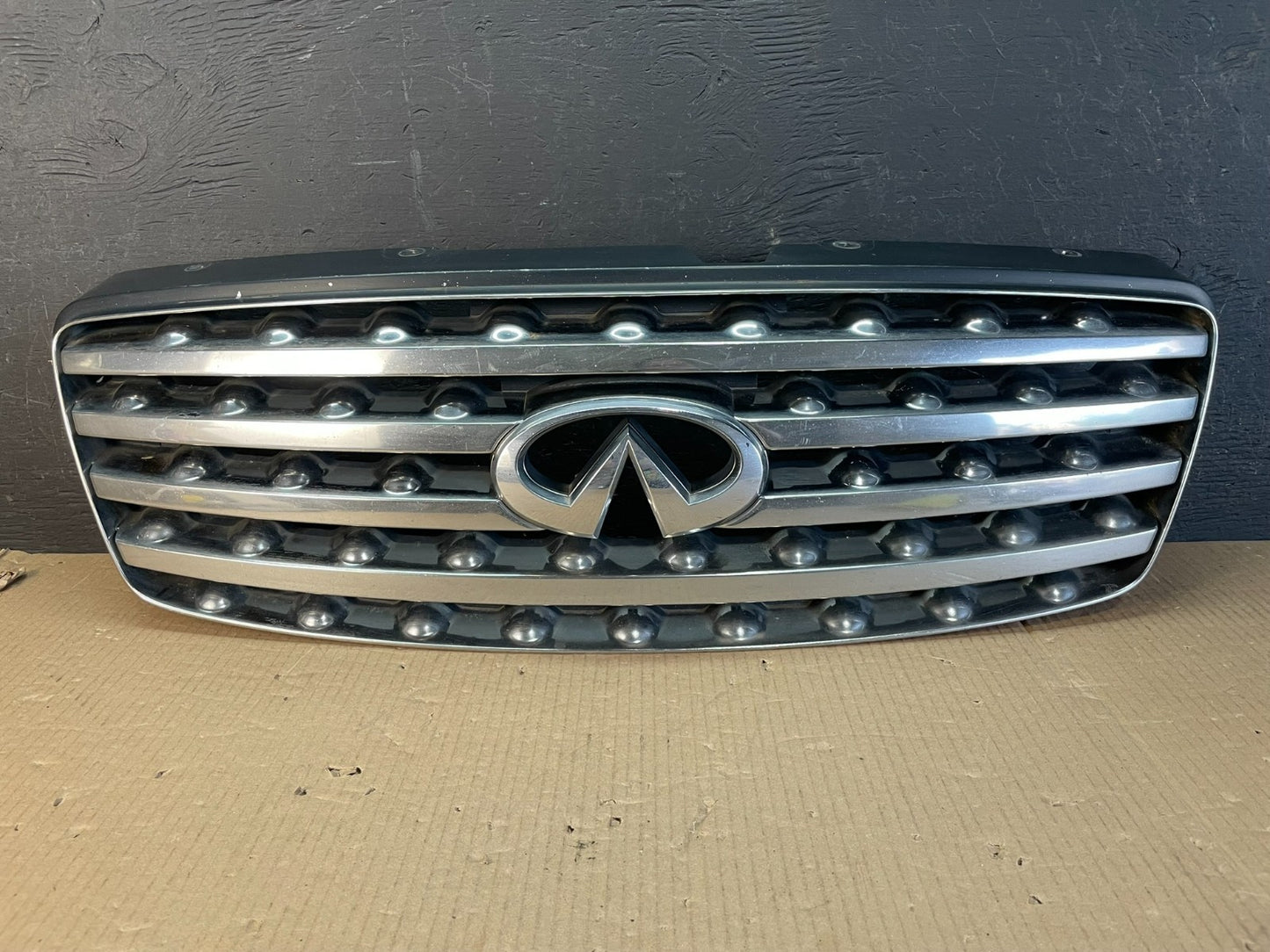 2003 2004 2005 Infiniti FX35 Grill Grille W/ Emblem AE3769 DG0