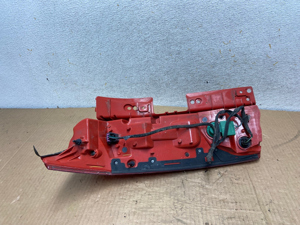 2010 to 2016 Cadillac Srx Right Passenger RH Side Tail Light AI8017 LK8