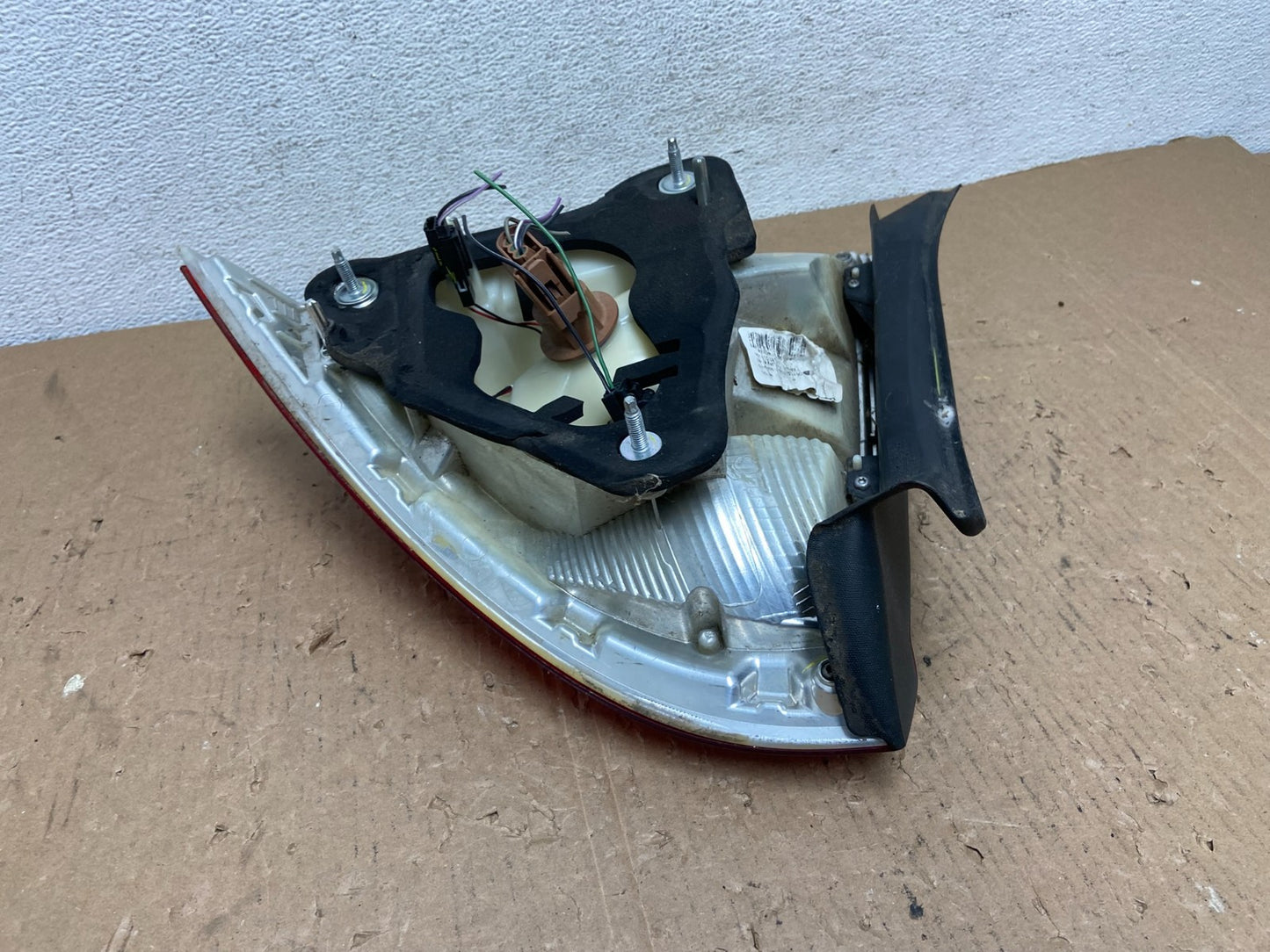2010 2011 2012 Ford Fusion Left Driver LH Side Tail Light AD8243 DW4