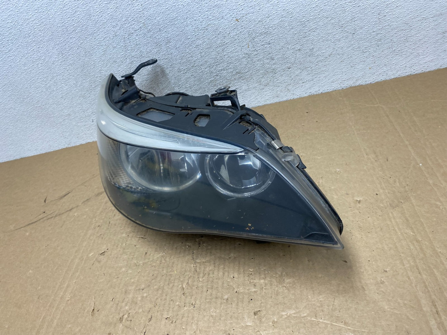 Halogen 2004 -2007 BMW 535i 5 Series Right Passenger Side Headlight AG0546 DW1