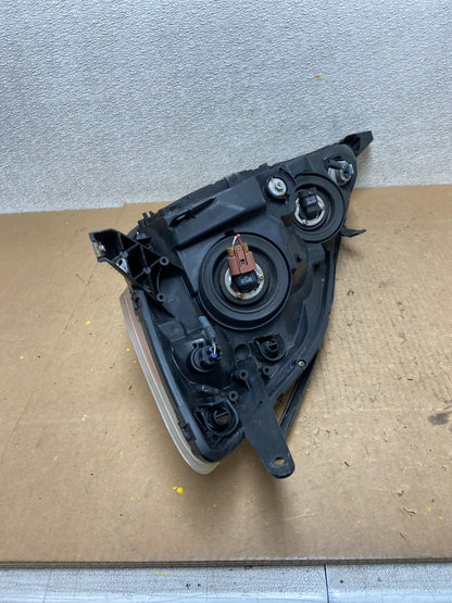 2006 to 2010 Toyota Sienna Right Passenger Rh Side Headlight Halogen Z8073 DW6