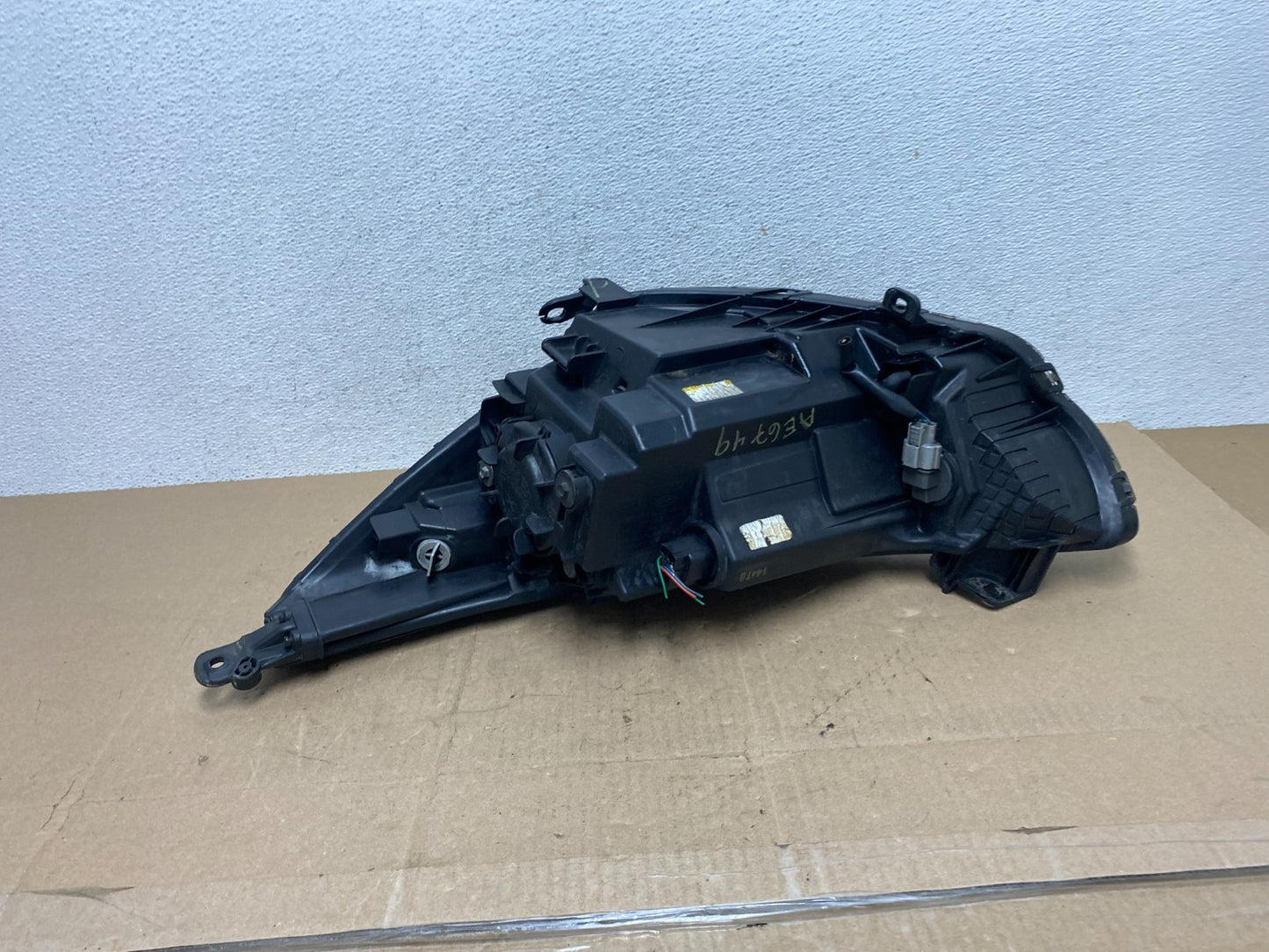 2013 to 2017 Hyundai Accent Right Passenger RH Side Headlight AE6749 DW6