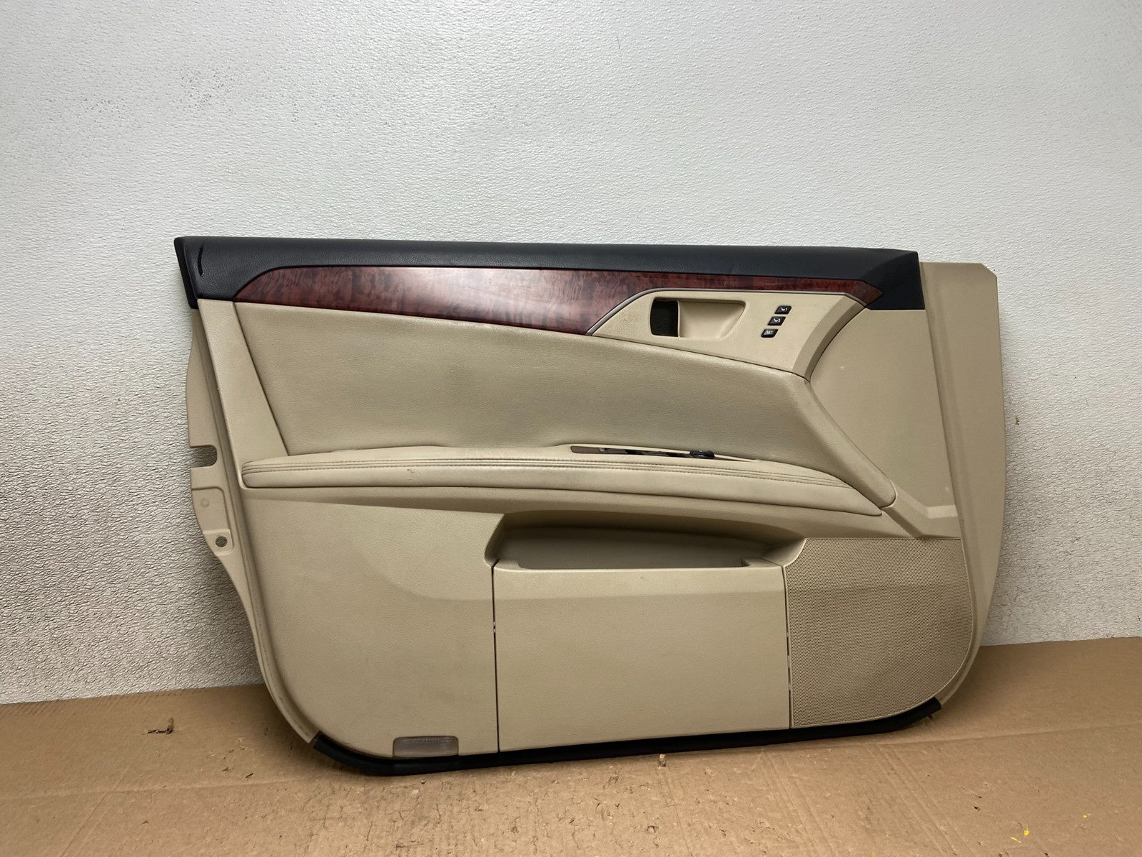 2005-2012 Toyota Avalon Front Left Driver Door Trim Panel Trim Y3191 DG0