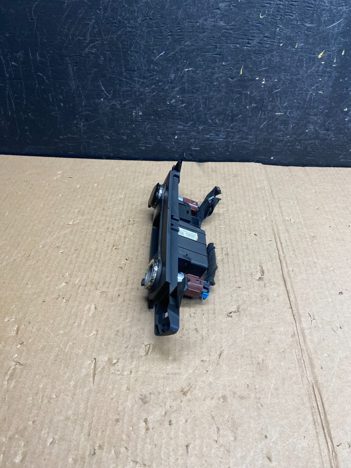 2007 - 2014 Chevrolet Tahoe Yukon Pedal Traction Control Switch AE3828 DG2