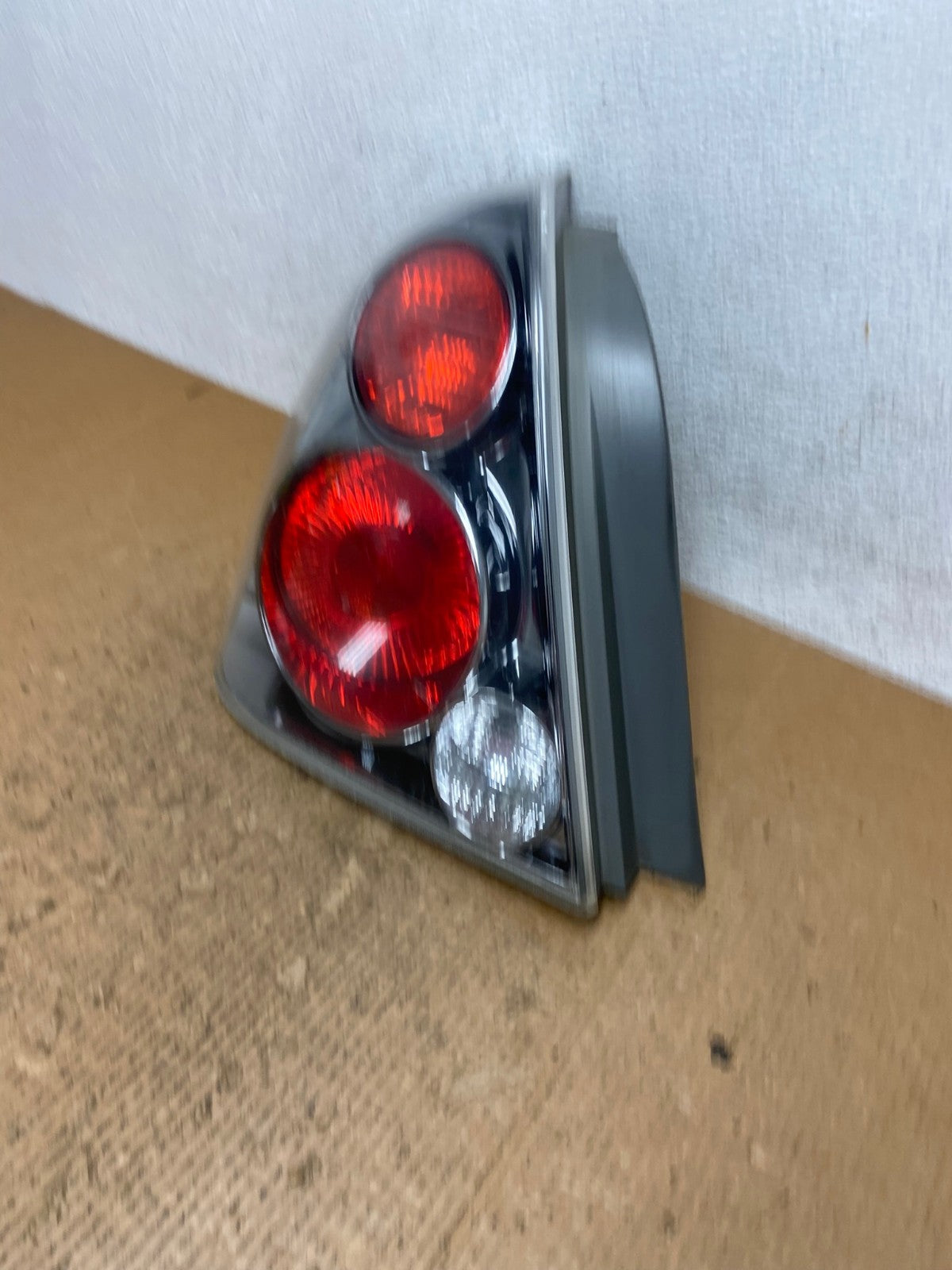 2005 to 2006 Nissan Altima Left Driver Side Tail Light AE2772 LK1