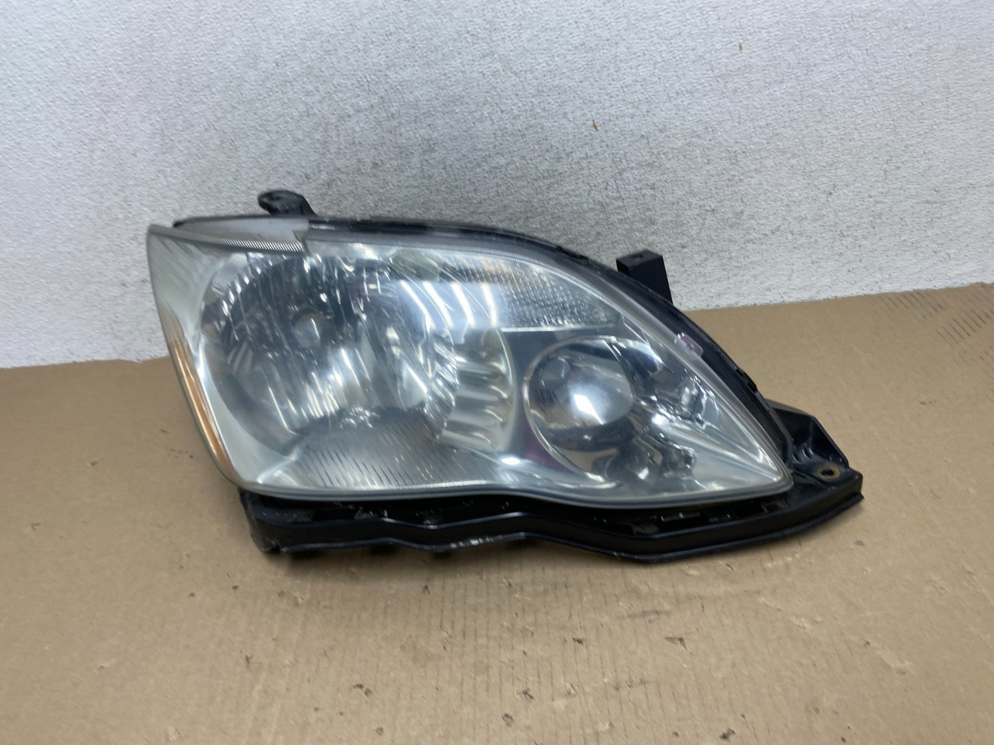 2005 2006 2007 Toyota Avalon Right Passenger RH Halogen Headlight AG6900 DW0