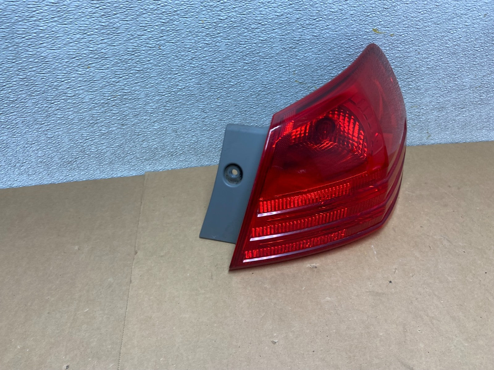 2008 to 2015 Nissan Rogue Right Passenger Rh Side Tail Light Oem Z6615 DW2