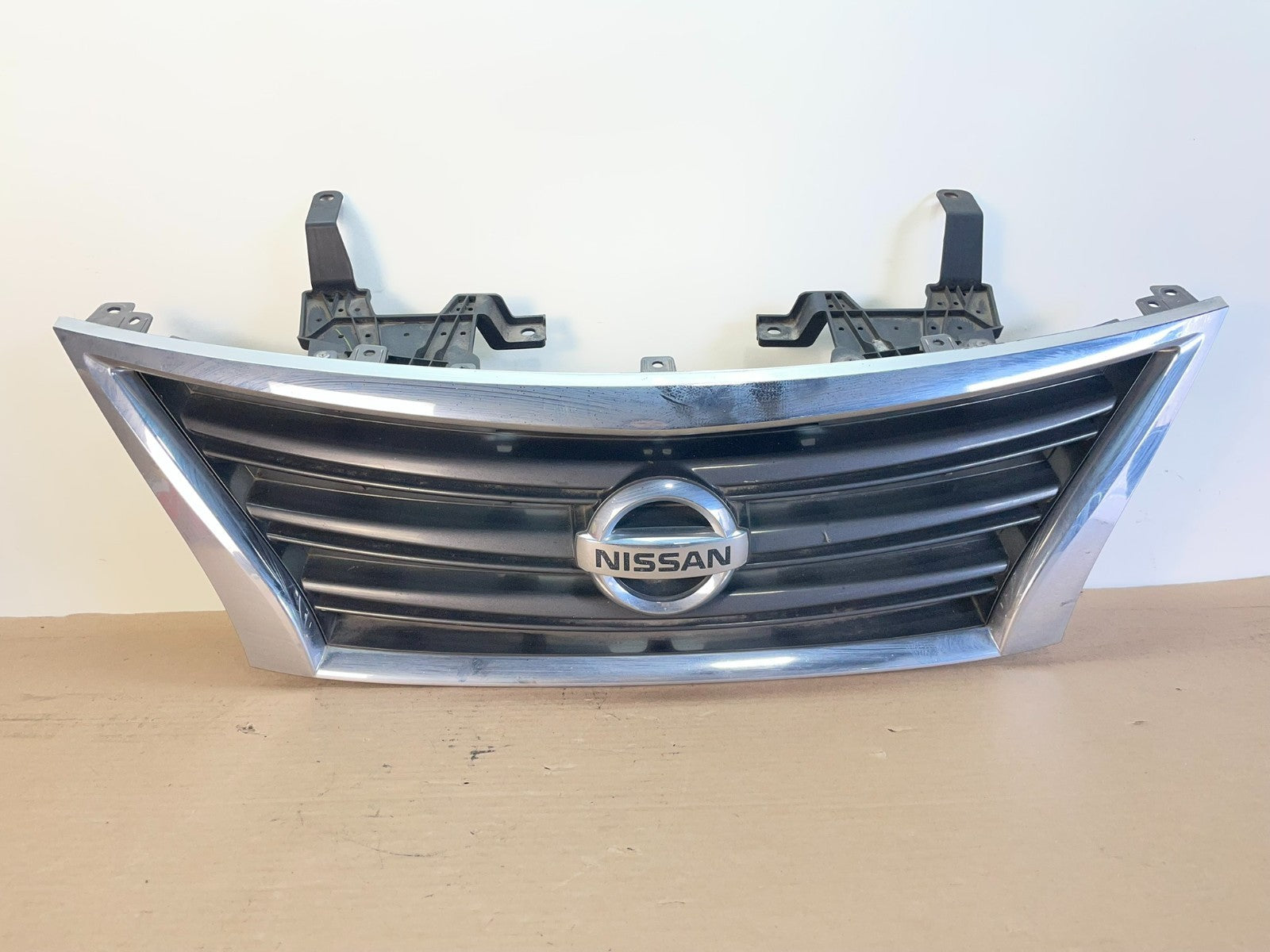 2013 to 2015 Nissan Sentra Front Upper Chrome Grill Grille af8490 DG0