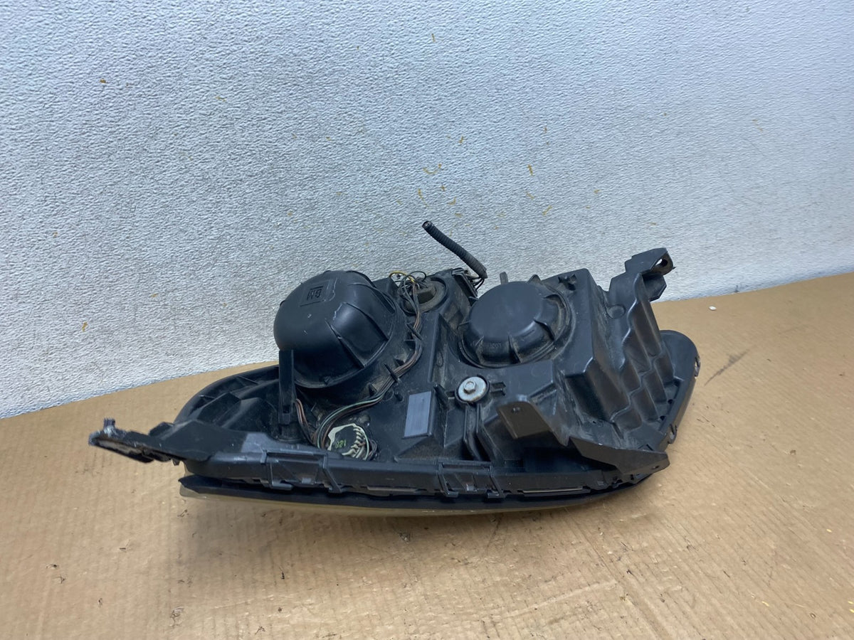 2010 - 2015 Chevrolet Equinox Halogen Headlight Right Passenger Side AI7920 DW4