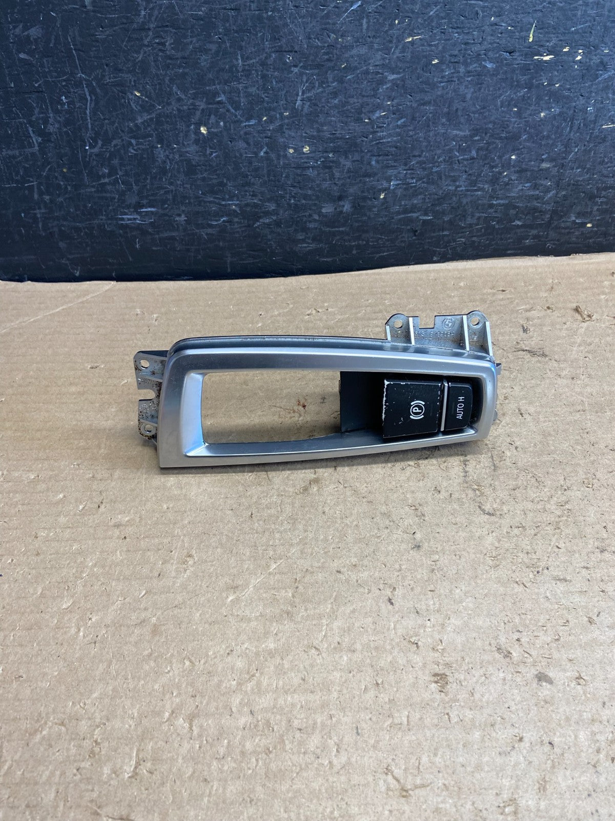 2011 - 2016 BMW 535i 528I 550i Parking Brake Switch Control Button AH5170 DG1