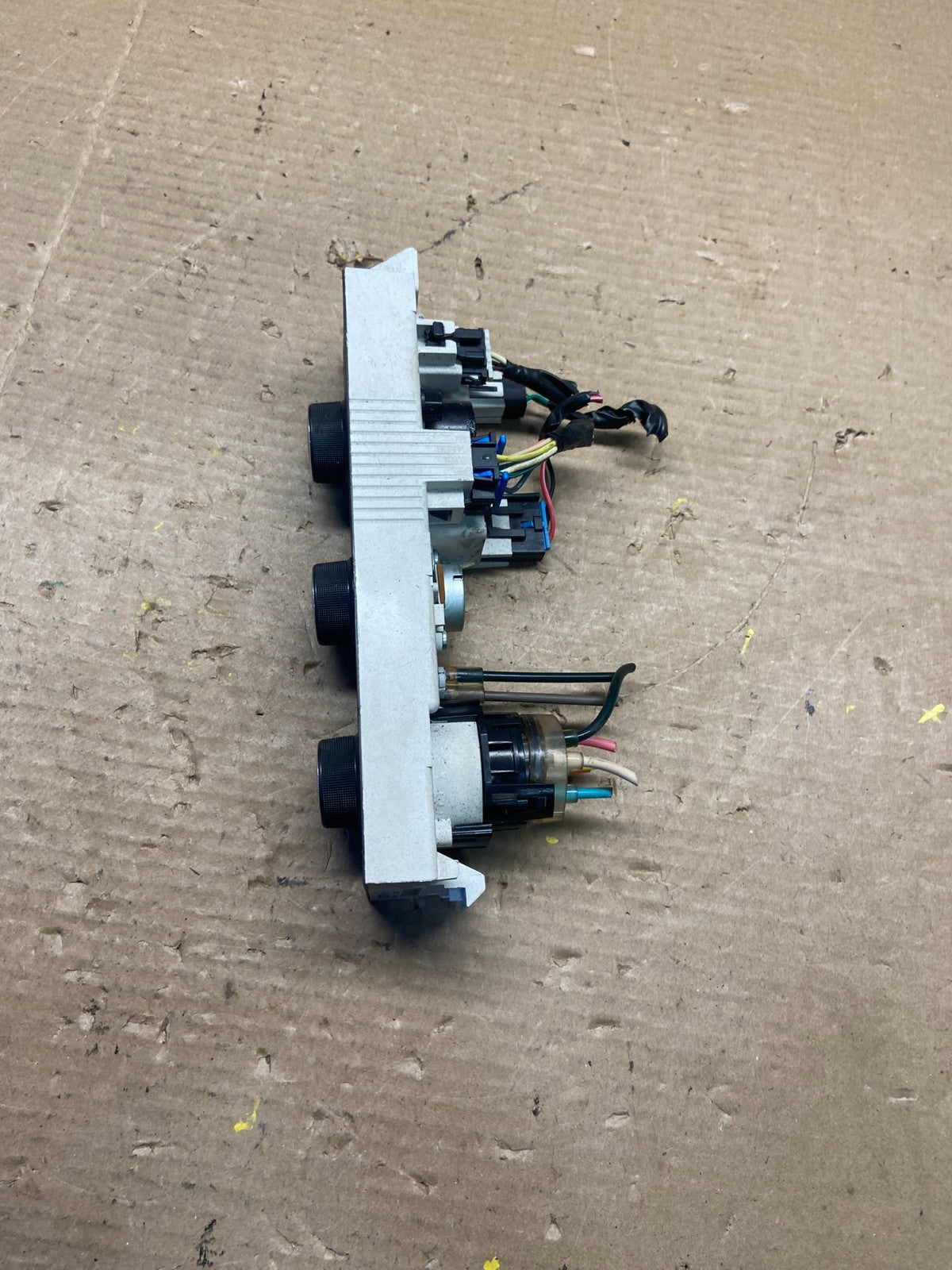 2008-2010 Chevrolet Express 1500 2500 3500 Climate Control Panel Q9725 DG3