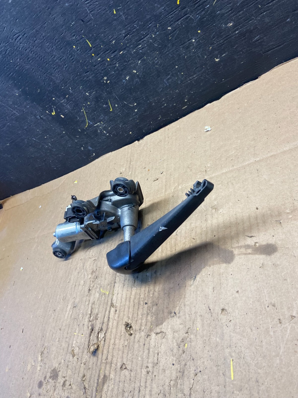 2008 to 2014 Scion xD Rear Wiper Motor OEM t4286 DG2