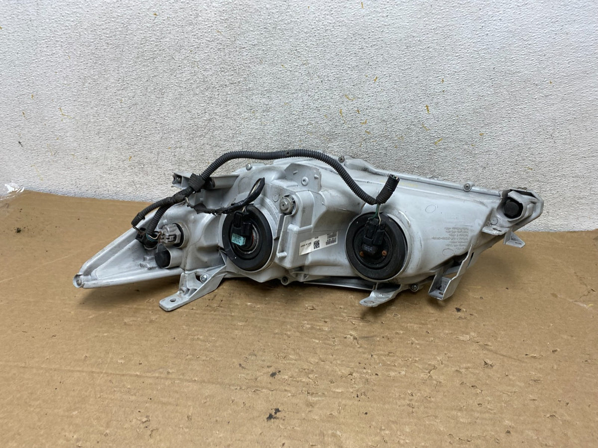 2012 2013 2014 Toyota Camry Right Passenger RH Halogen Headlight AH8998 DW4