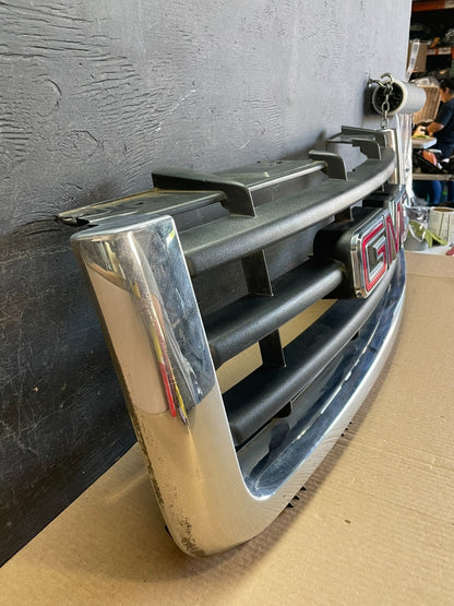 2007 to 2013 GMC Sierra 1500 Front Upper Chrome Grill Grille AF3713 DG2