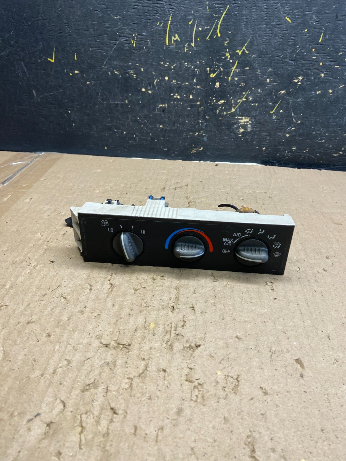 2001 - 2007 GMC Chevrolet Express 1500 Climate Control A/C AB5458 DG0
