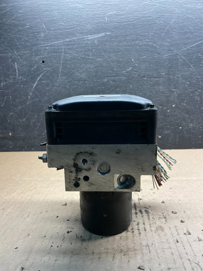 2010 BMW 5 Series ABS Pump Control OEM 6784151-01 Module u9194 DG3