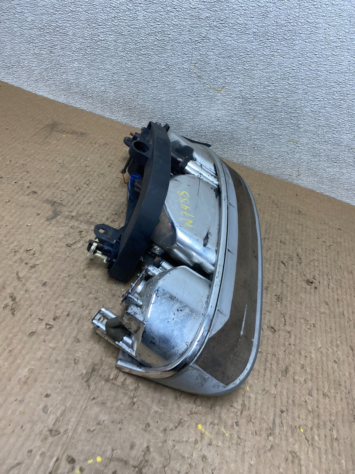 2001-2002 Saturn SC2 SL2 S Series Right Passenger RH Halogen Headlight W7488 DW9