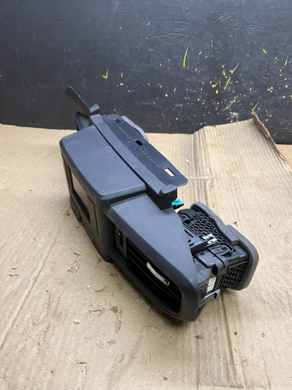 2020 to 2023 Ford  Explorer Console Radio Display Screen Air Vents x1841 DG2