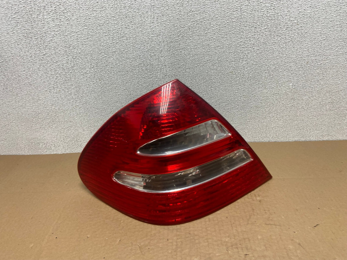 2003-2006 Mercedes E Class Sedan Left Driver LH Side Tail Light AB6145 LK0