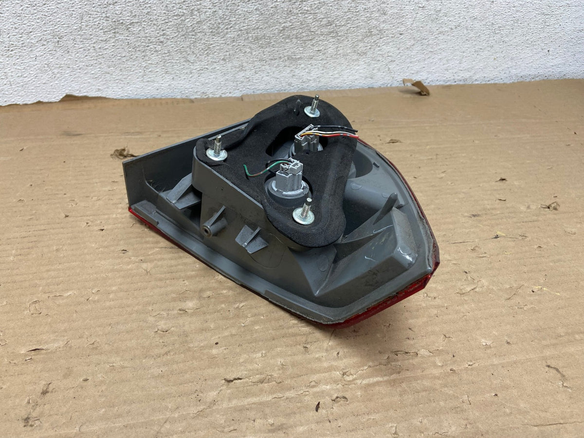 2003 2004 2005 Honda Civic Sedan Left Driver LH Side Tail Light AG8257 LK6