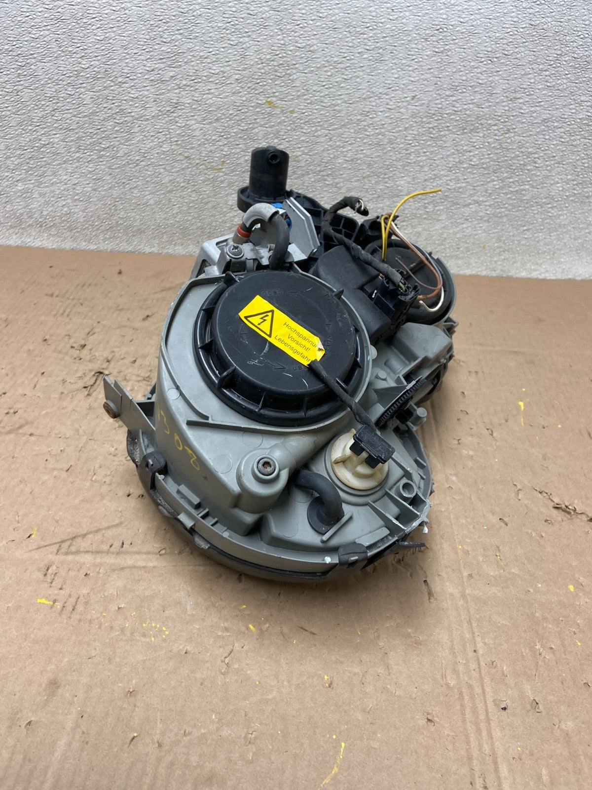 2000-2002 Mercedes E E320 E430 Right Passenger Xenon HID Headlight OEM Y0308 DG5